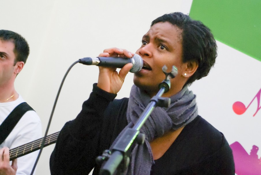 Evry Daily Photo - Concert Ebena Inauguration Gare Evry Centre 265.jpg
